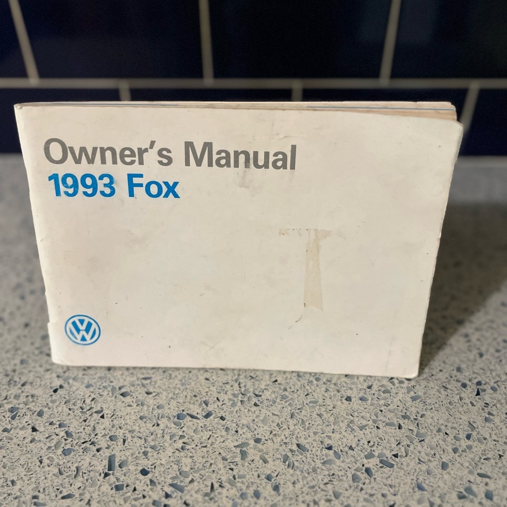 1993 VW Fox owner’s manual